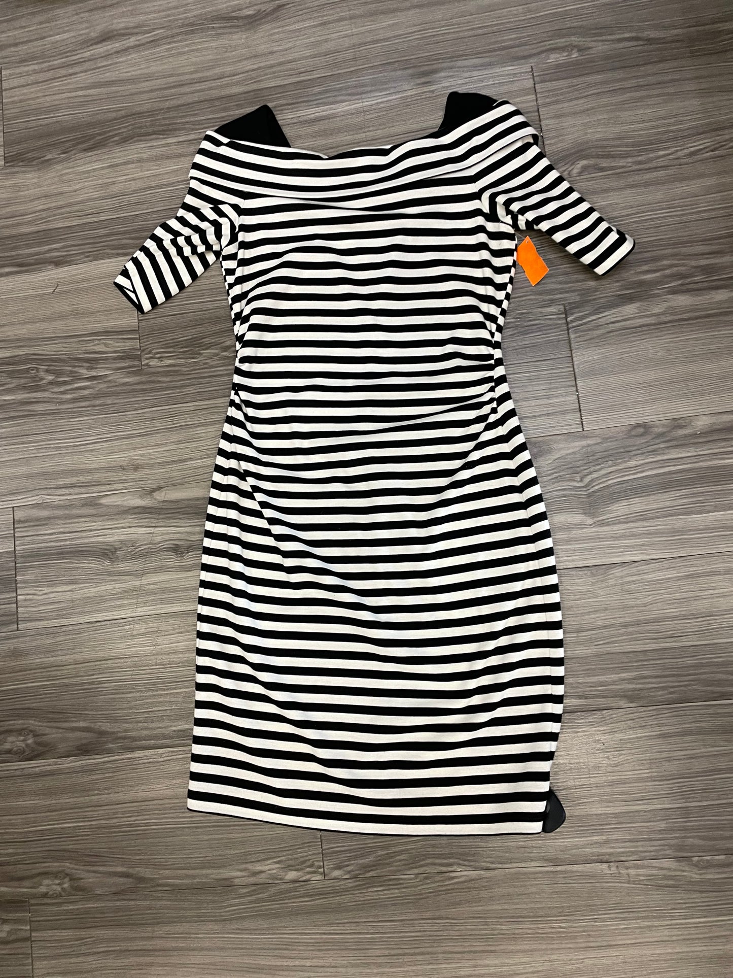 Dress Casual Midi By Maggy London Size: 14