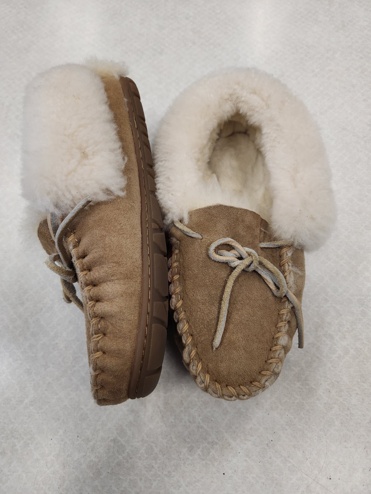 Slippers By L.l. Bean Size: 6