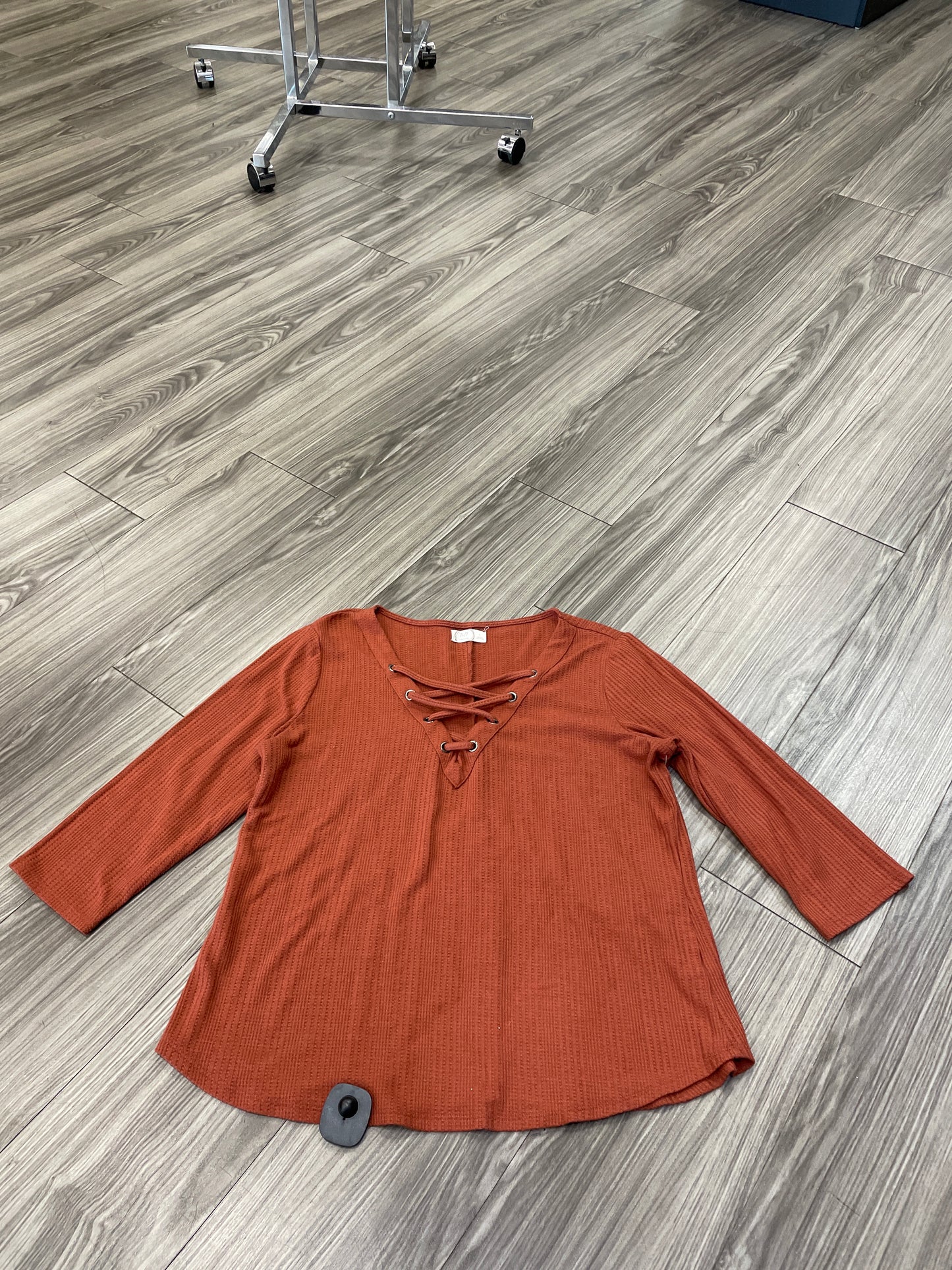 Top Long Sleeve By Maurices In Orange, Size: L