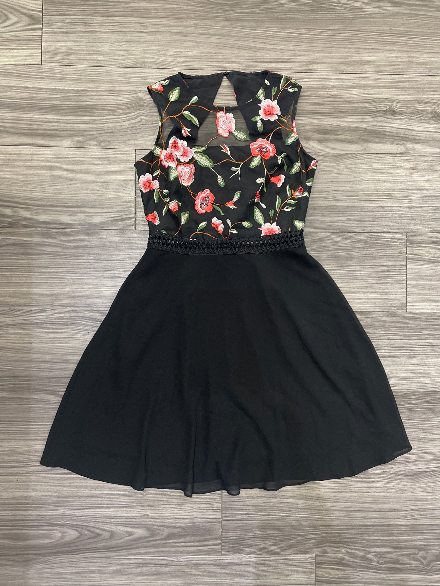 Dress Party Midi By Clothes Mentor In Floral Print, Size: S