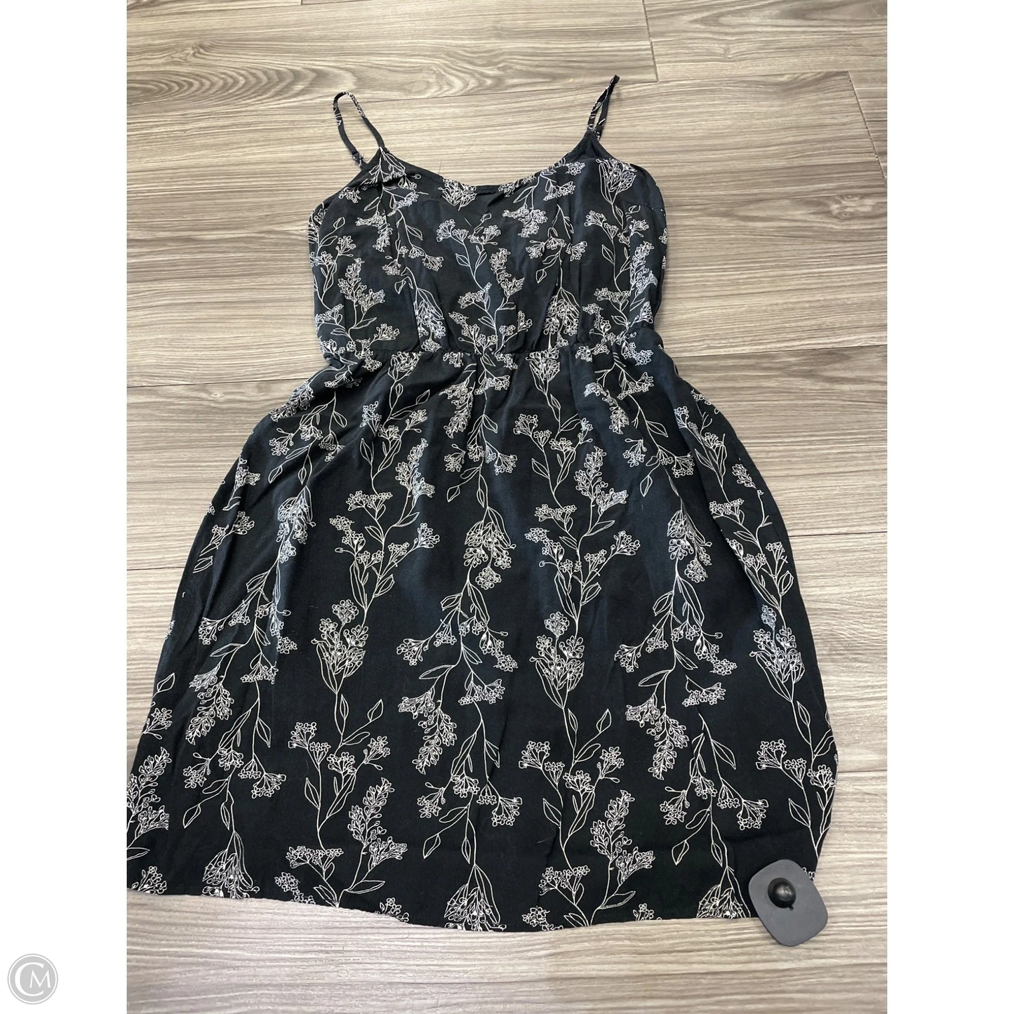 Dress Casual Short By Old Navy In Black & White, Size: S