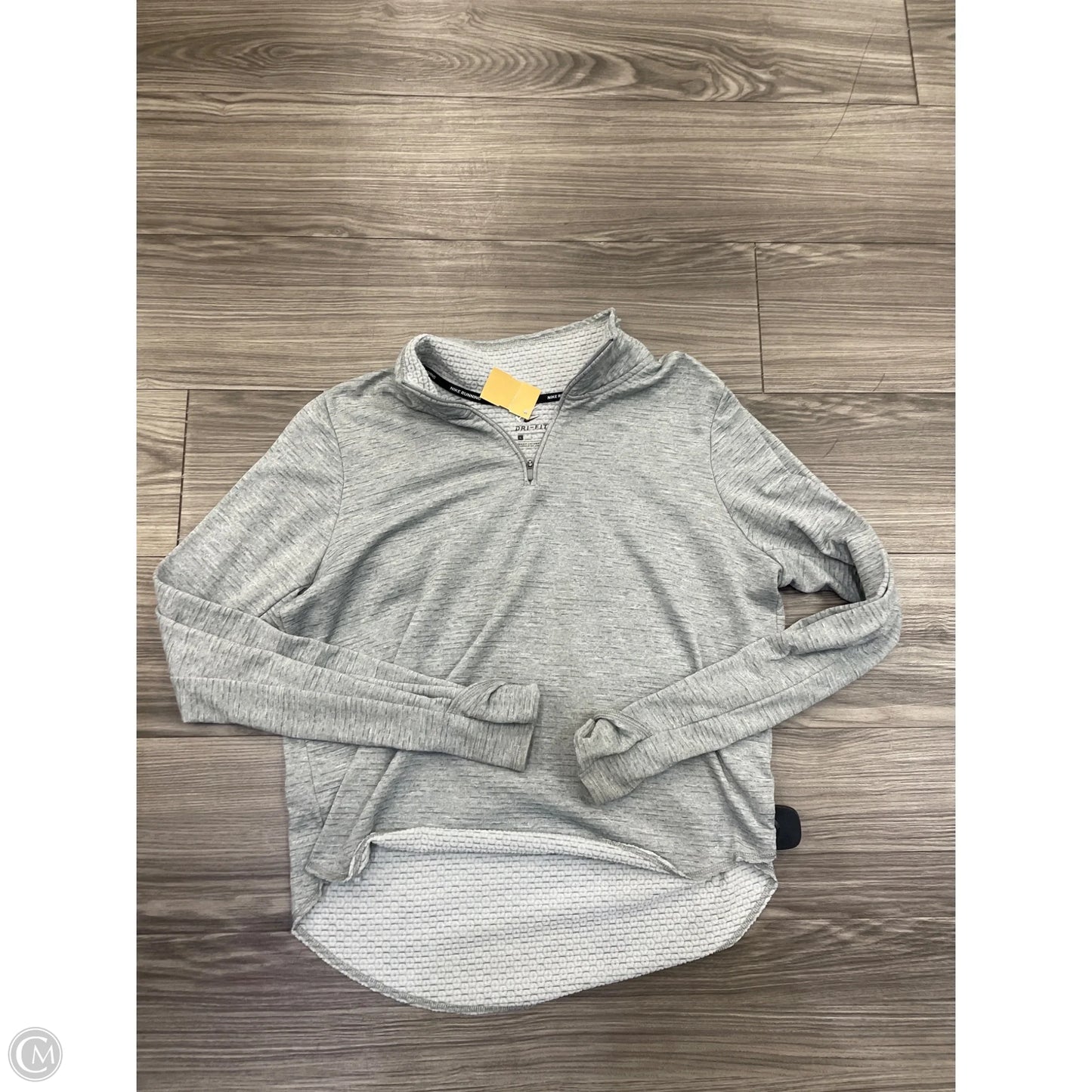 Athletic Top Long Sleeve Collar By Nike In Grey, Size: L