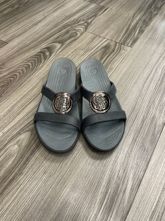 Sandals Flip Flops By Crocs  Size: 9
