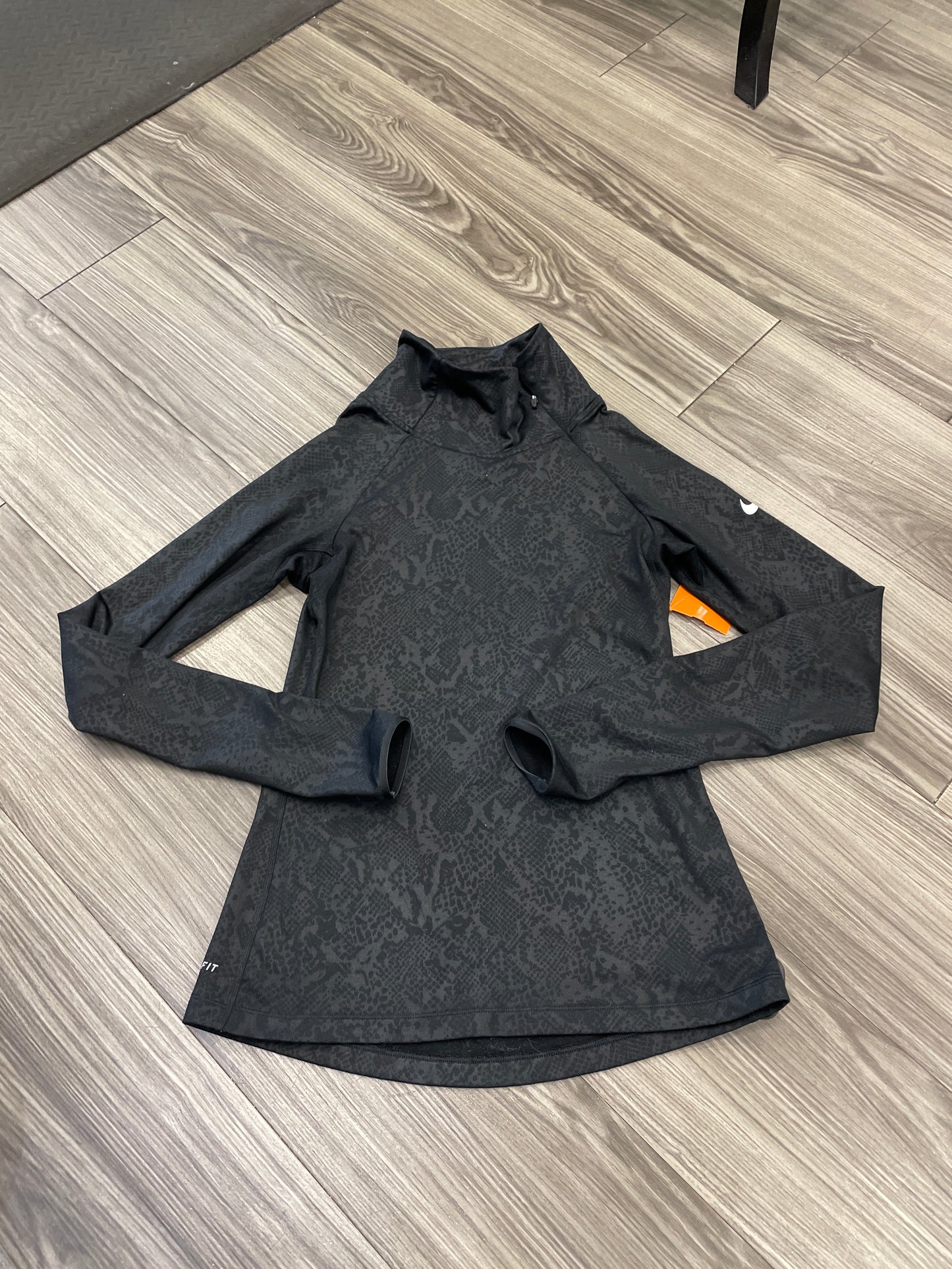 Top Long Sleeve By Nike Size: S