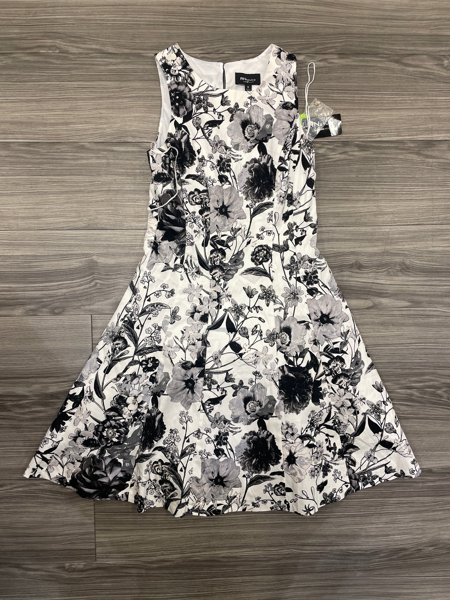 Dress Party Short By Ronnie Nicole In Floral Print, Size: M
