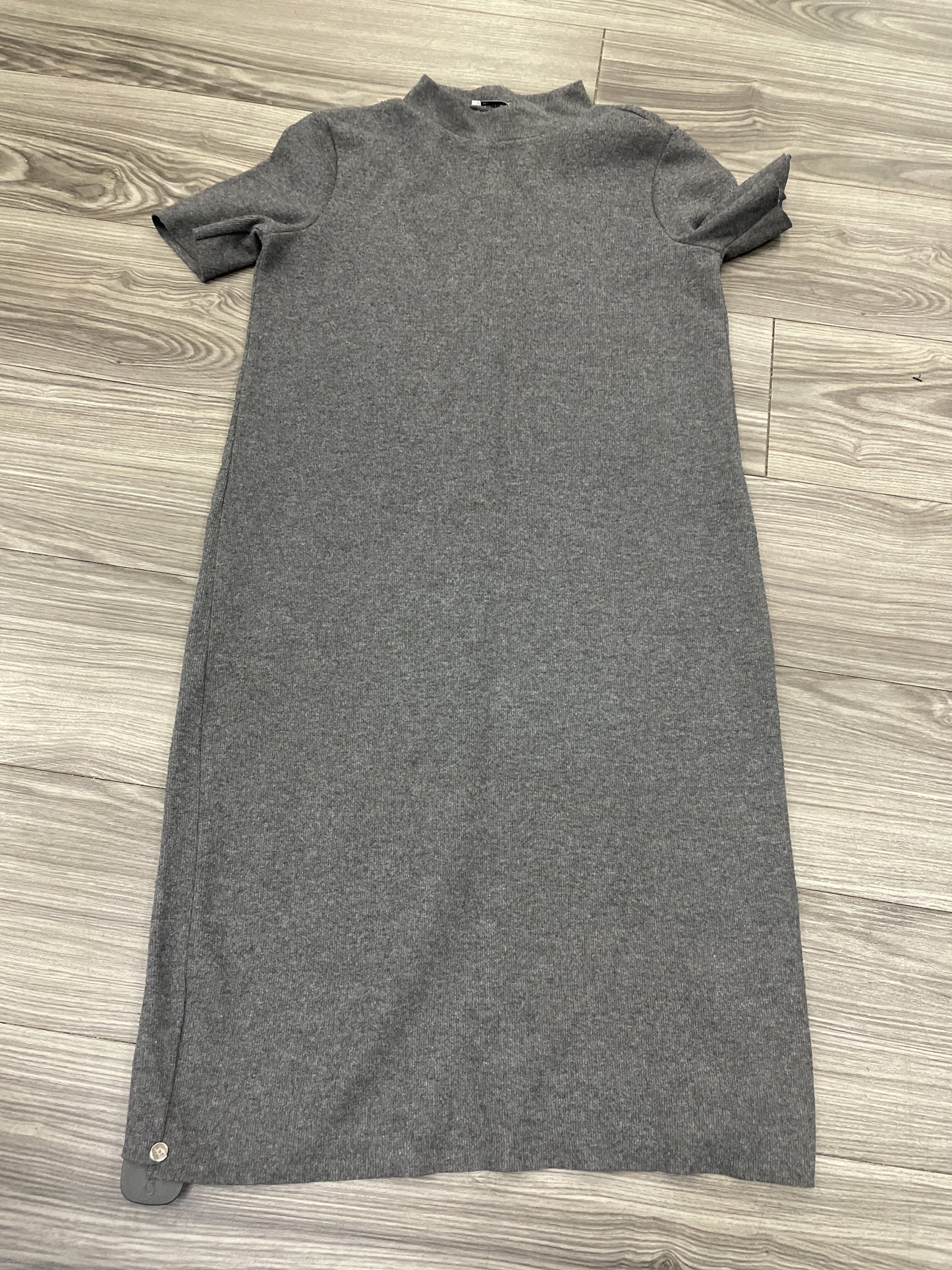 Dress Casual Short By Zara Size: S