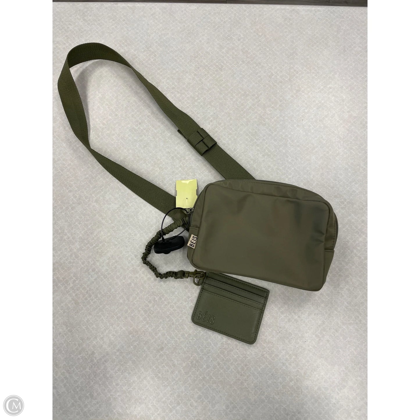 Belt Bag By Clothes Mentor, Size: Medium