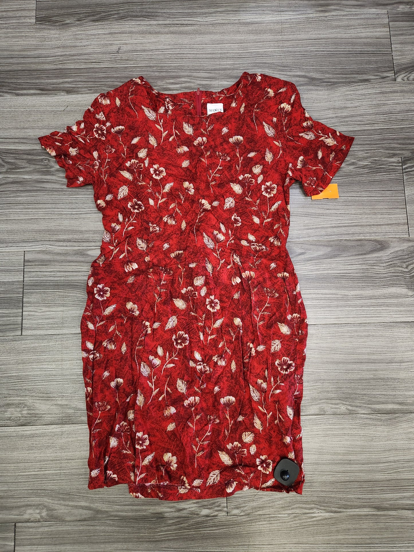 Dress Casual Short By Clothes Mentor Size: 14