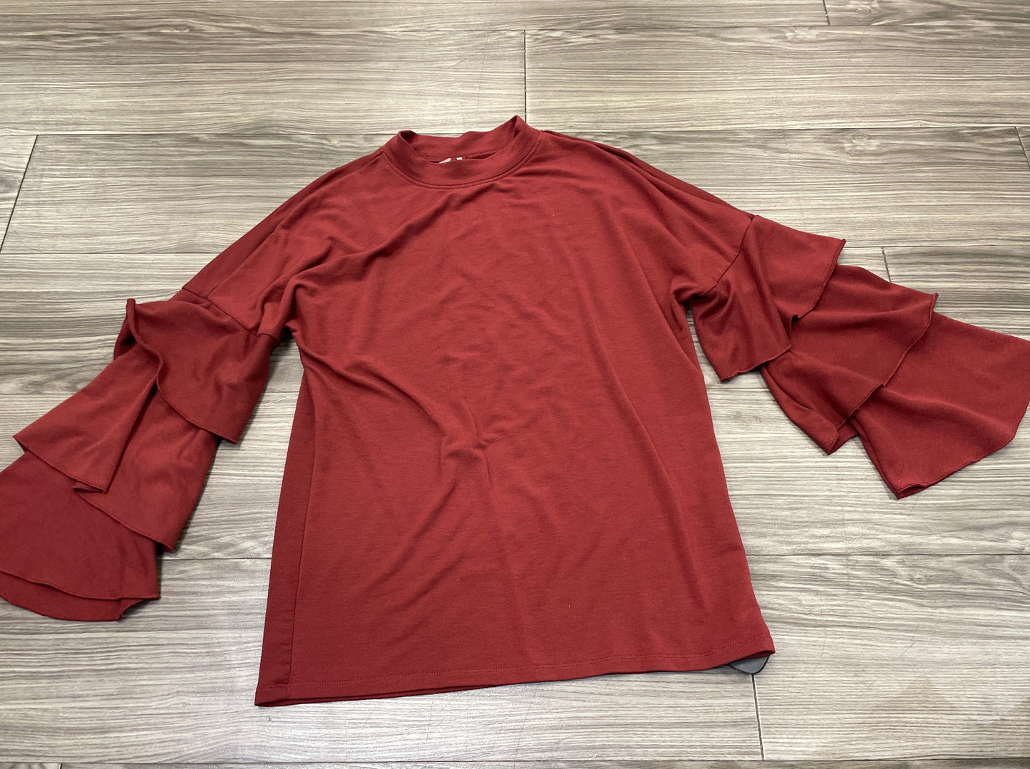 Top 3/4 Sleeve By Poof Size: M