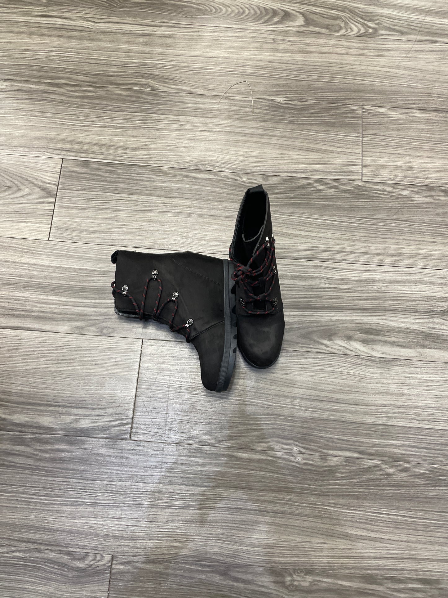 Boots Combat By Serra Size: 9