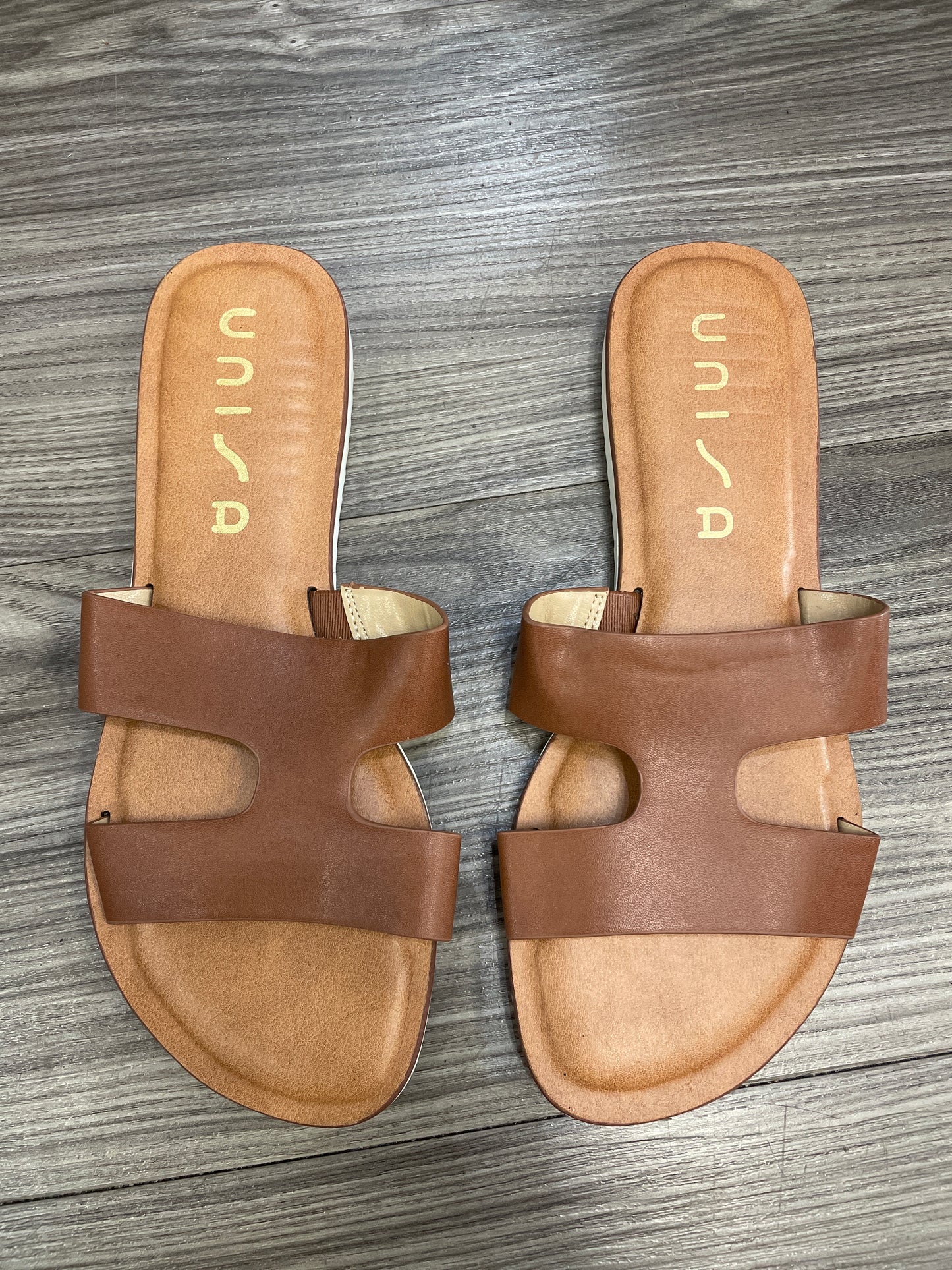 Sandals Flats By Unisa Size: 7.5
