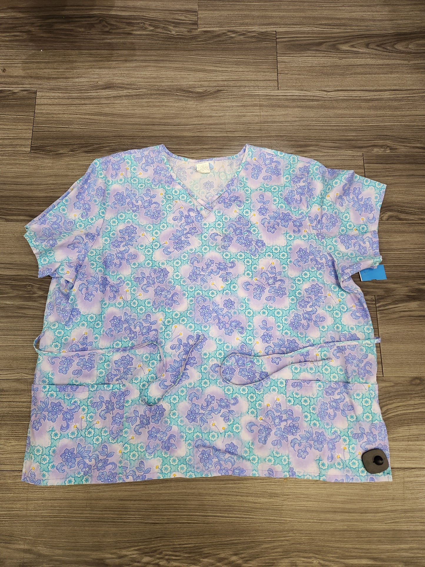 Cm Tag By Scrubs Size: 3x