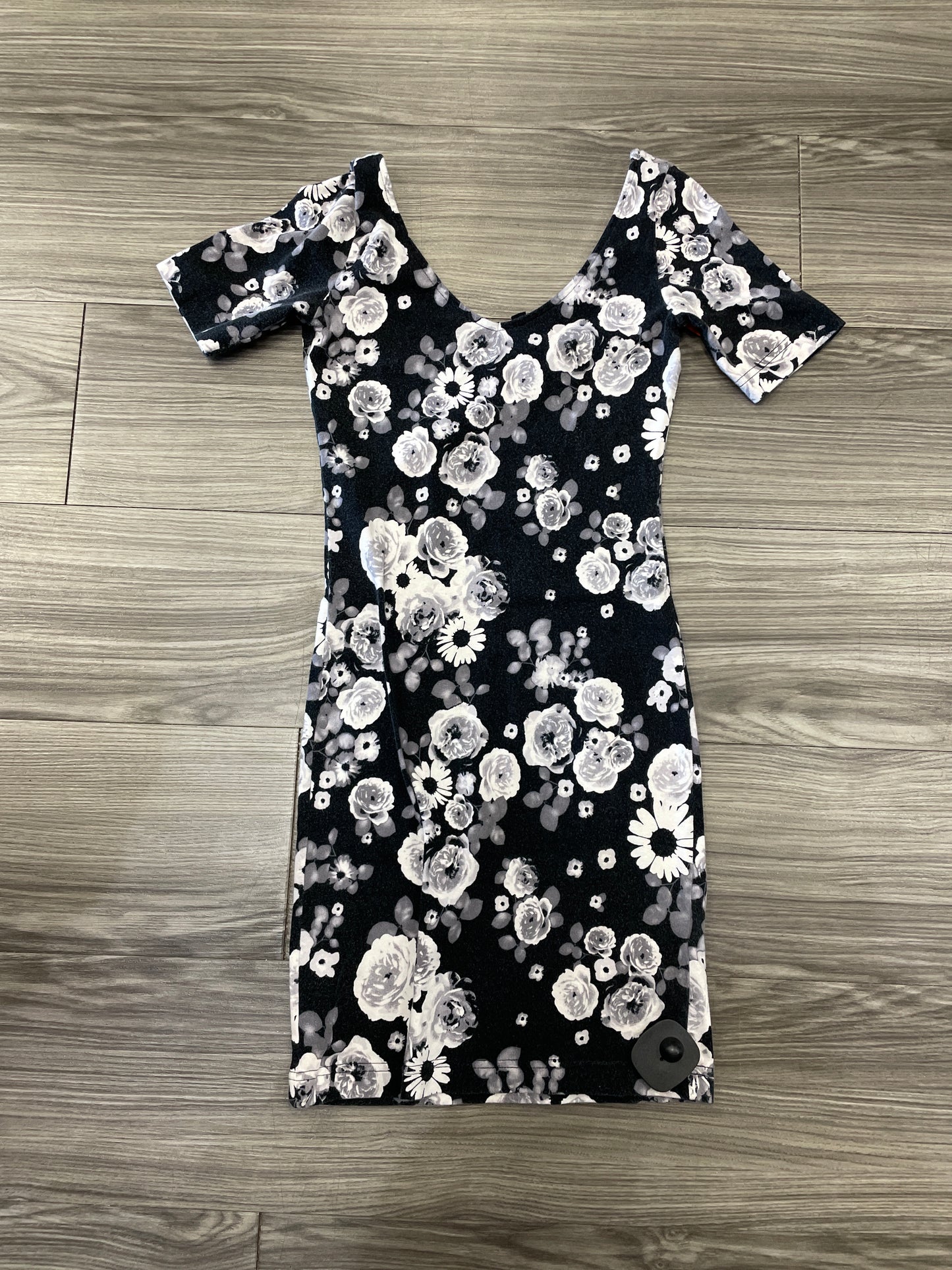 Dress Casual Short By Divided Size: Xs