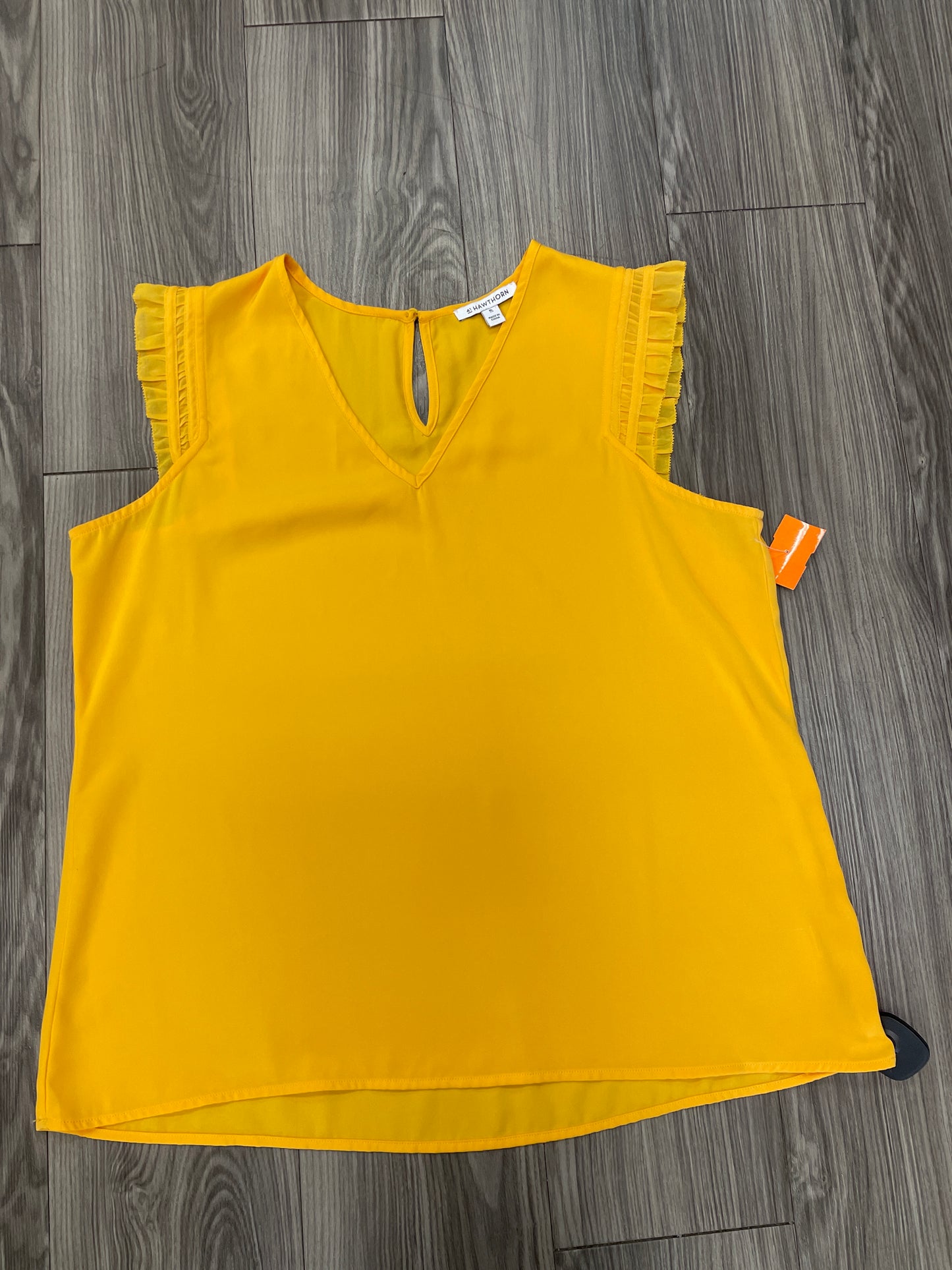 Tank Top By Hawthorn  Size: Xl