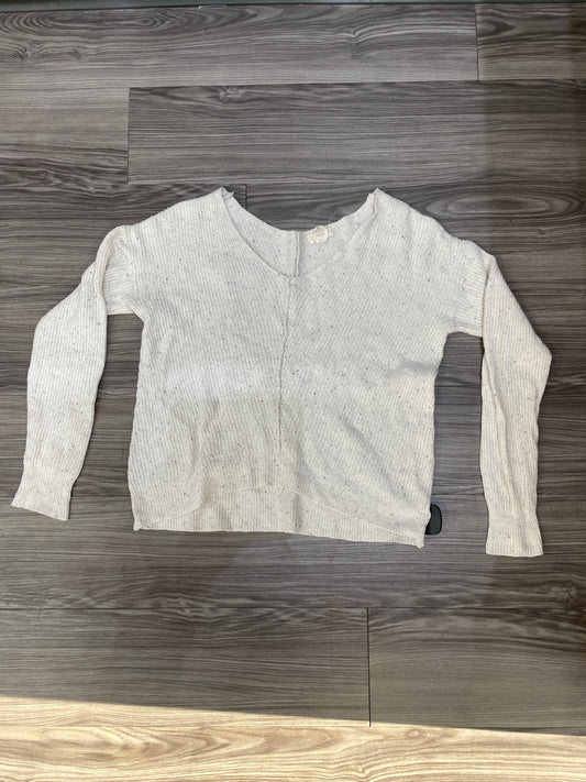 Sweater By Clothes Mentor In Cream, Size: S