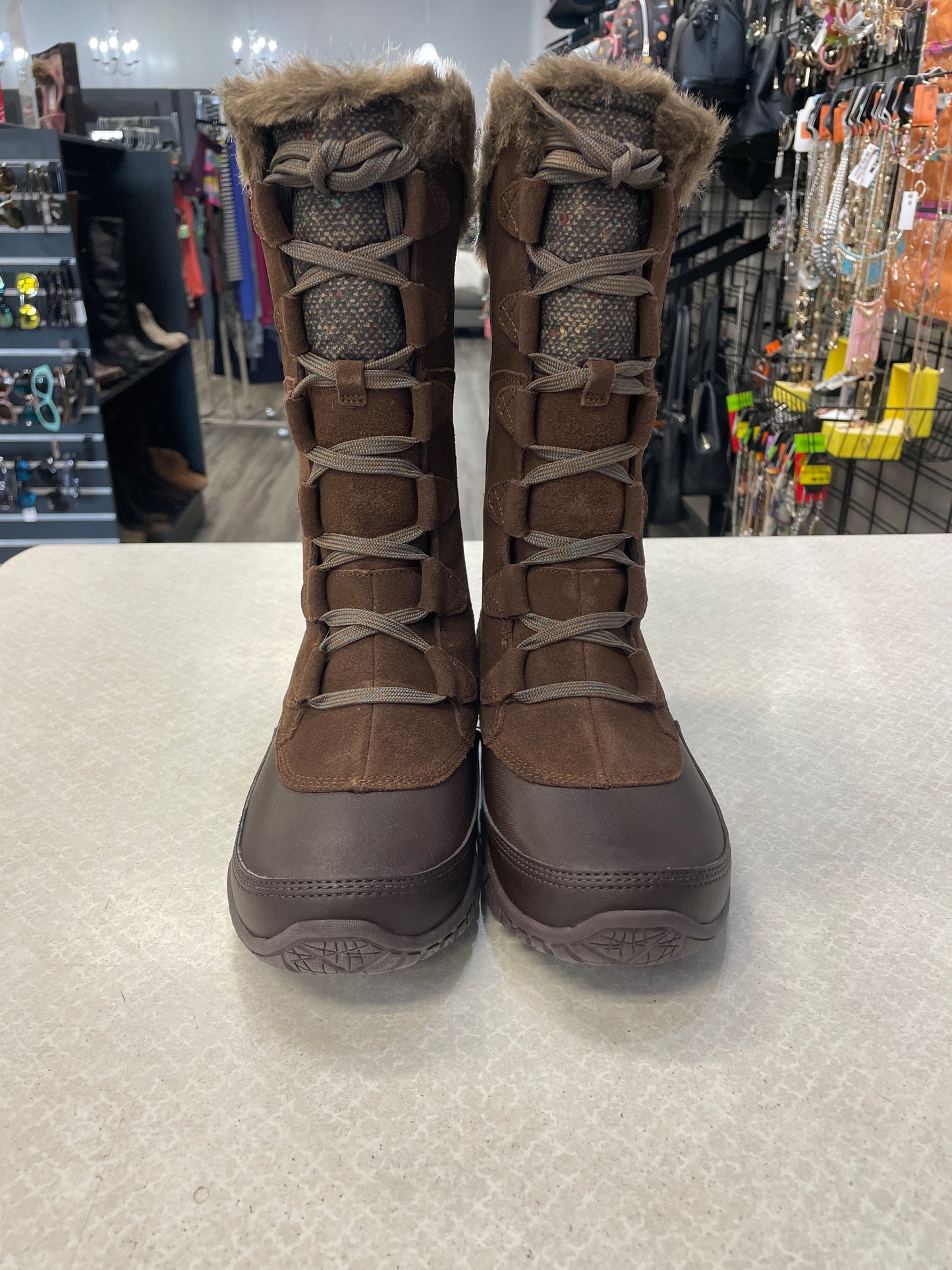 Boots Snow By The North Face In Brown, Size: 6.5