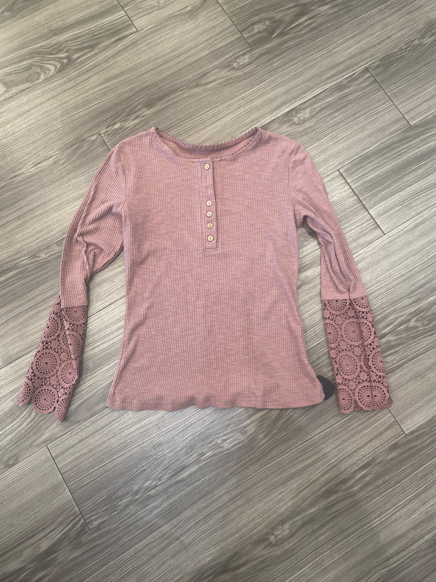 Top Long Sleeve By Clothes Mentor In Purple, Size: M