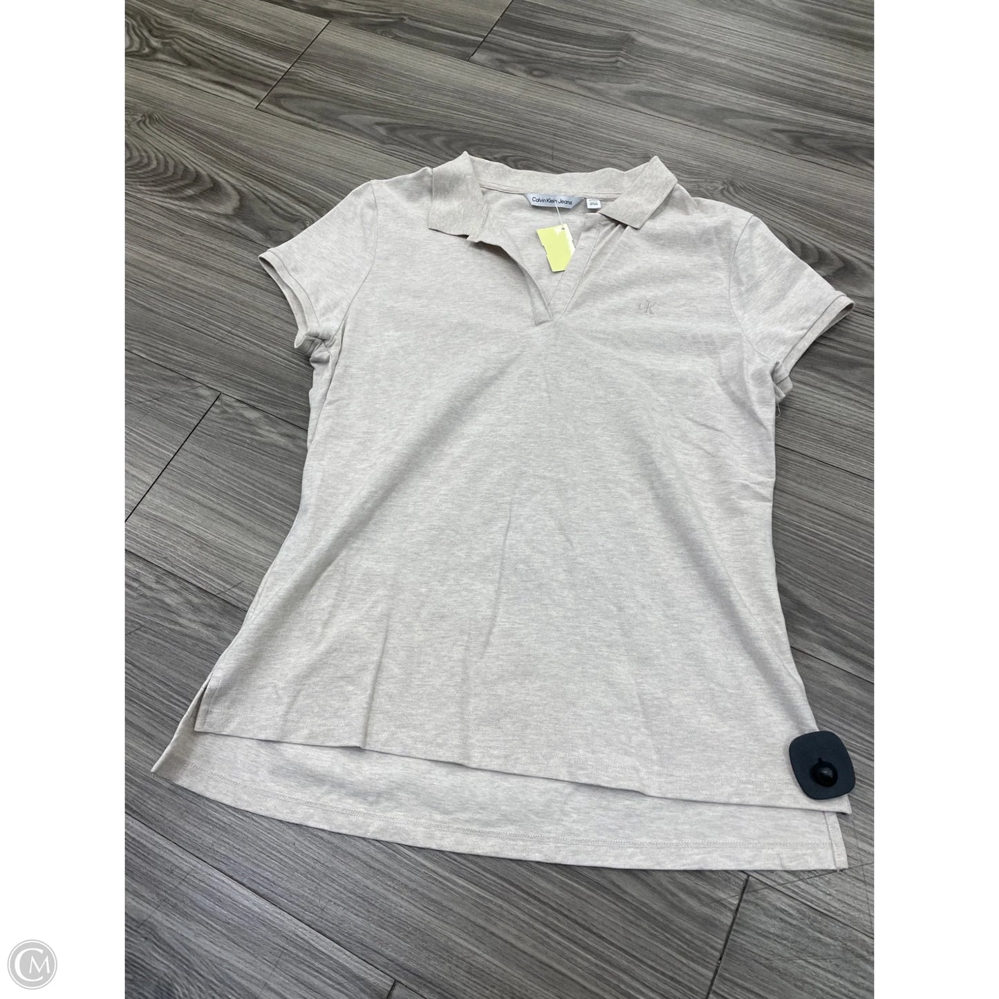 Top Short Sleeve By Calvin Klein In Tan, Size: Xl