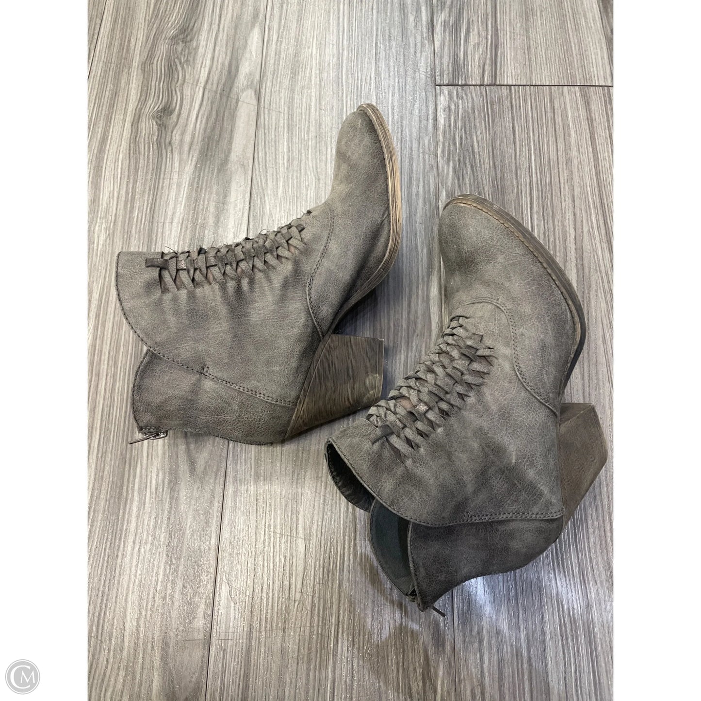 Boots Ankle Heels By Maurices In Grey, Size: 10