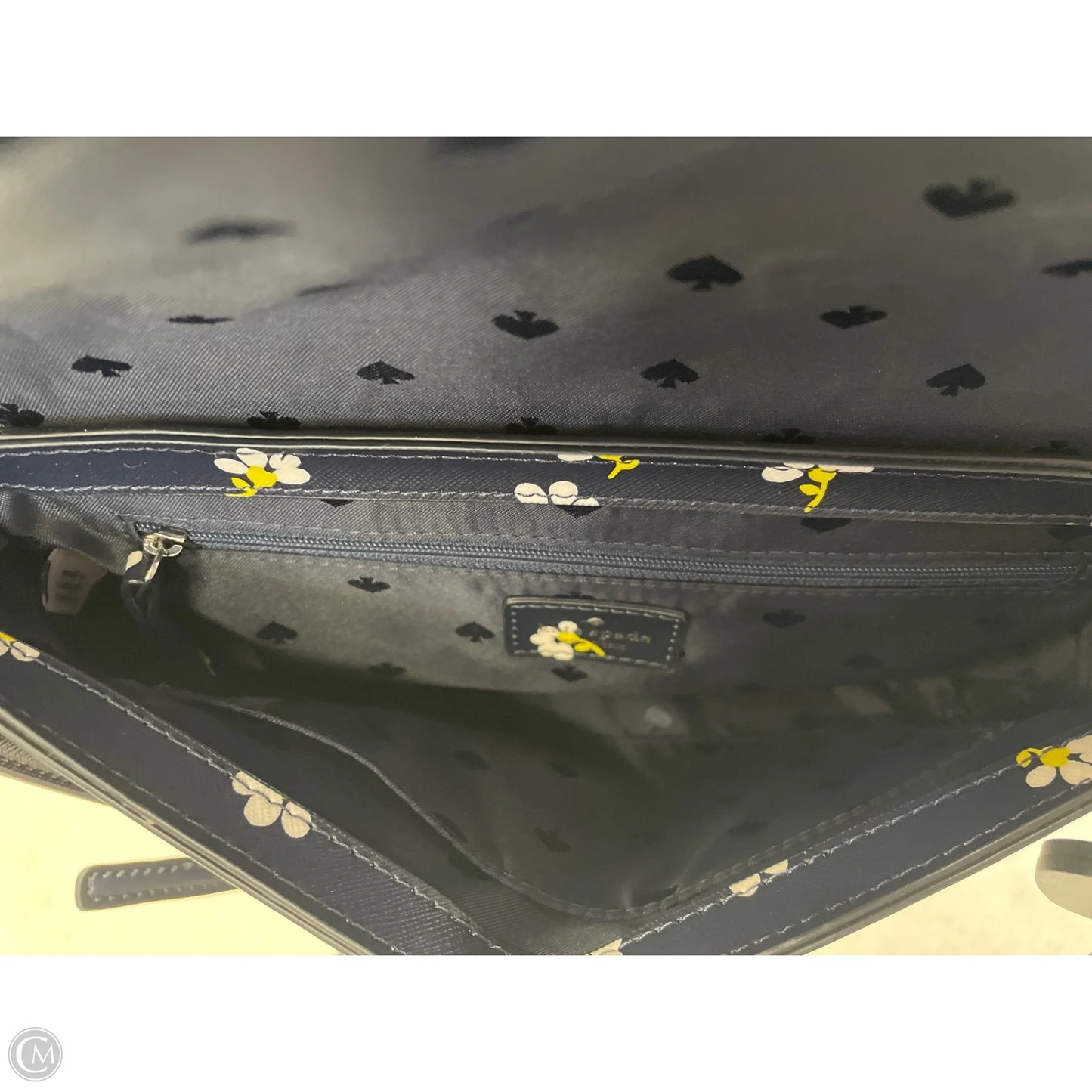 Crossbody Designer By Kate Spade, Size: Medium