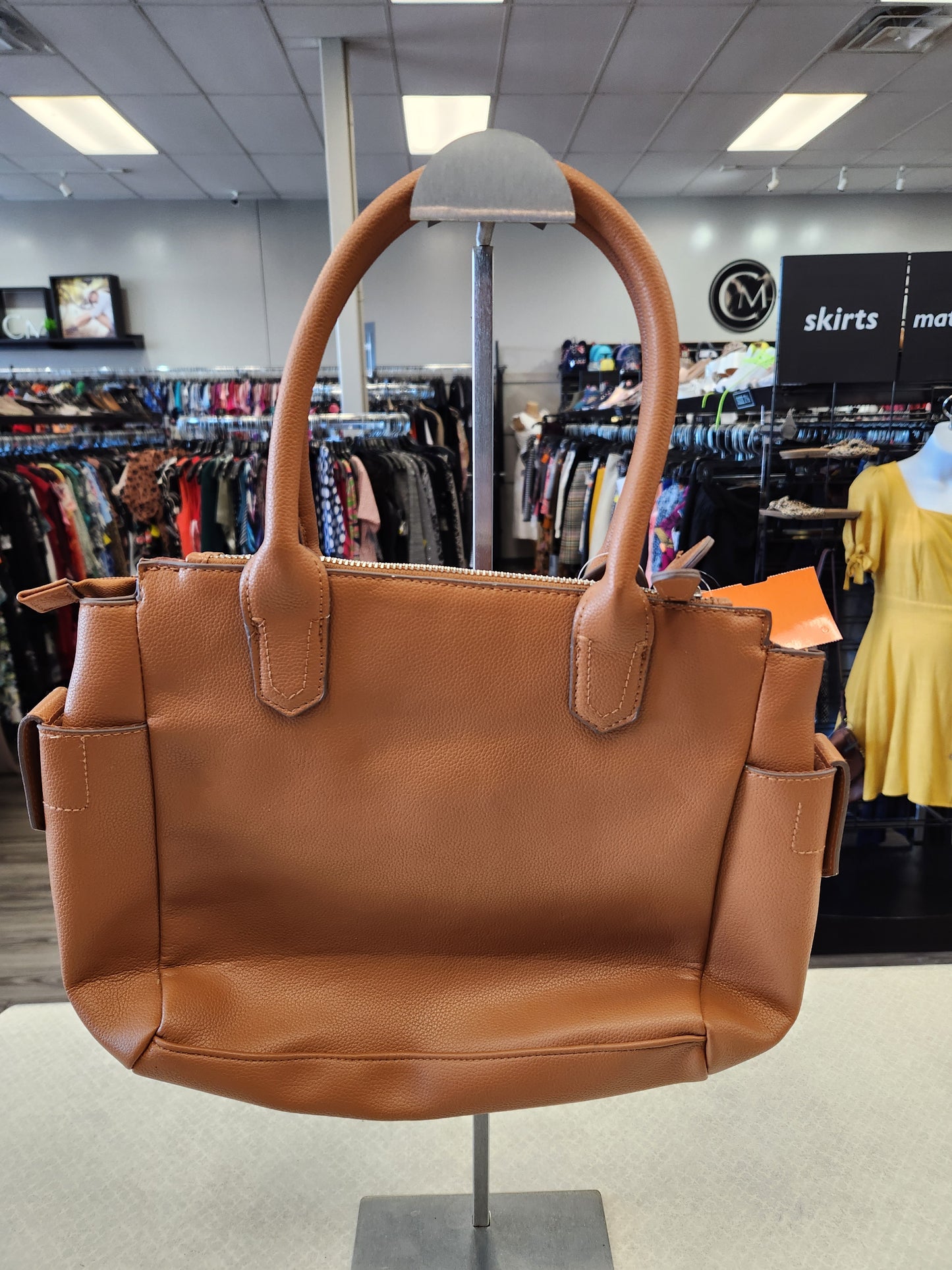 Handbag Leather By Laura Scott  Size: Medium