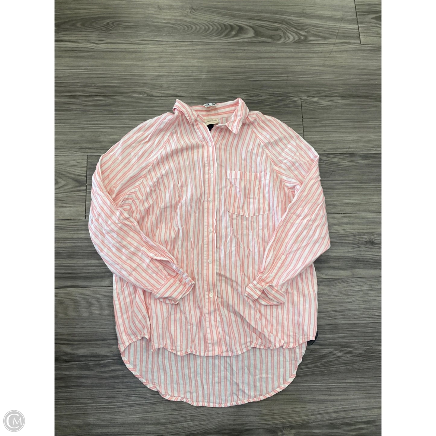 Top Long Sleeve By Universal Thread In Striped Pattern, Size: M