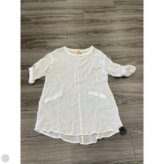 Top Short Sleeve Basic By Umgee In White, Size: S