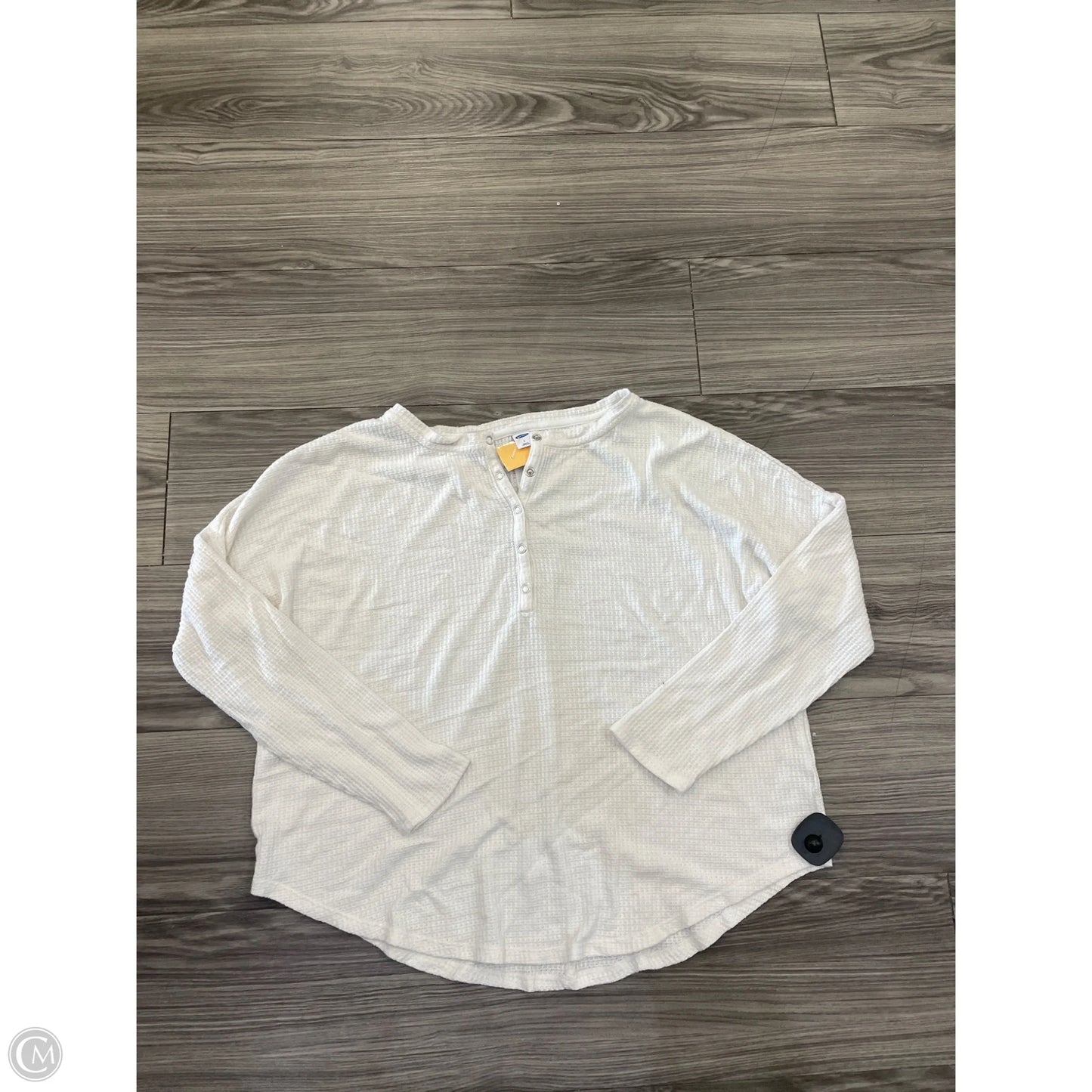 Top Long Sleeve Basic By Old Navy In White, Size: L