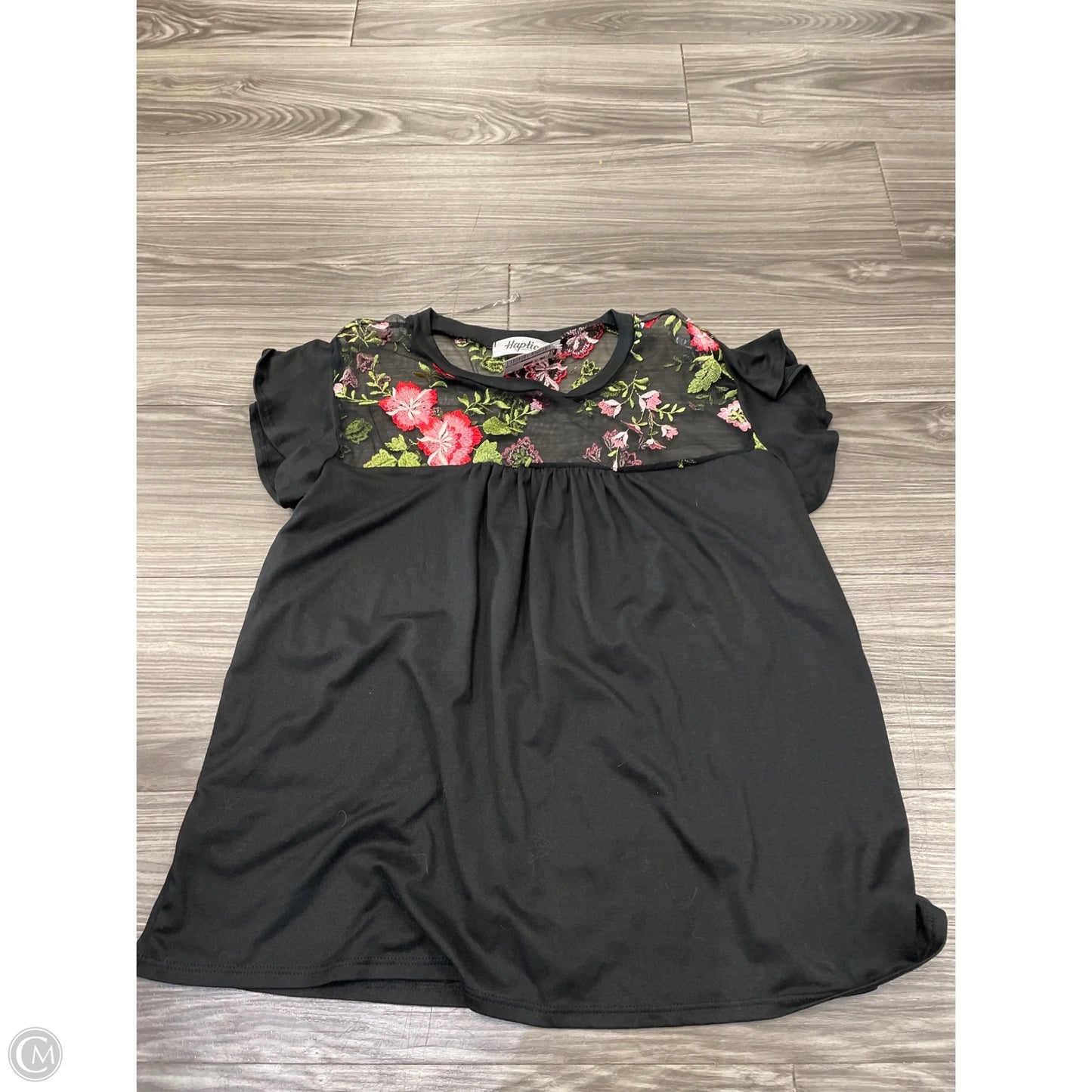 Top Short Sleeve By Haptics In Black, Size: S