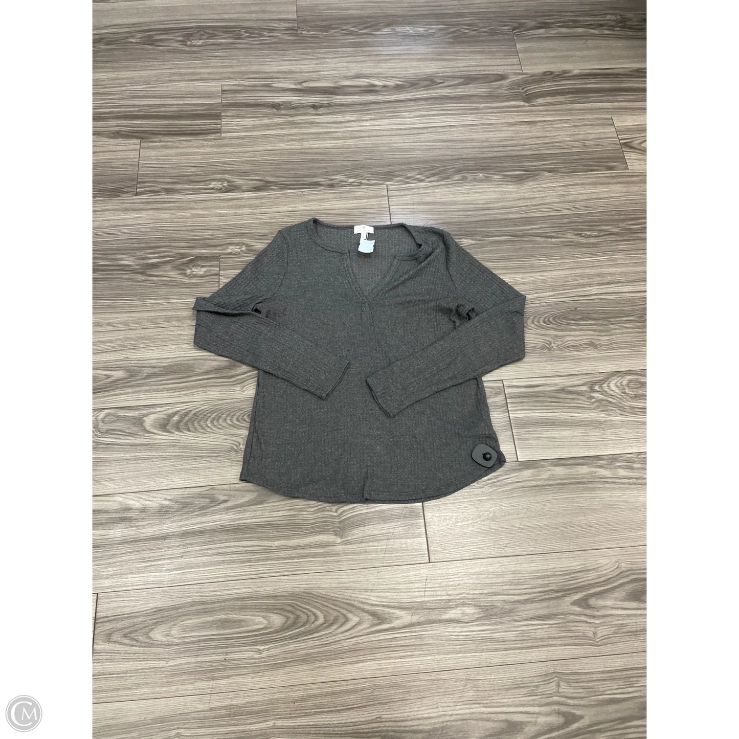 Top Long Sleeve By Socialite In Grey, Size: L