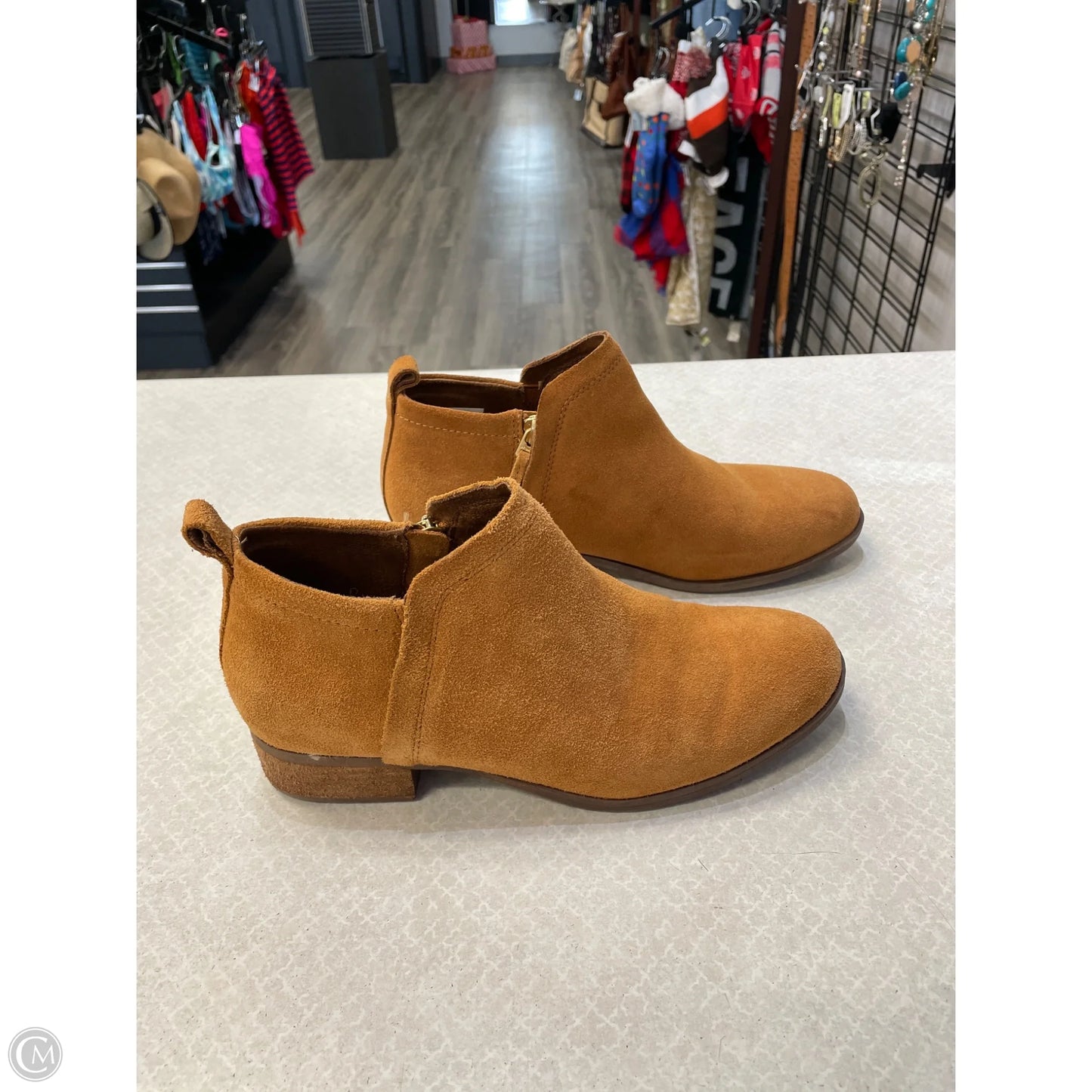 Boots Ankle Flats By Toms In Tan, Size: 8.5