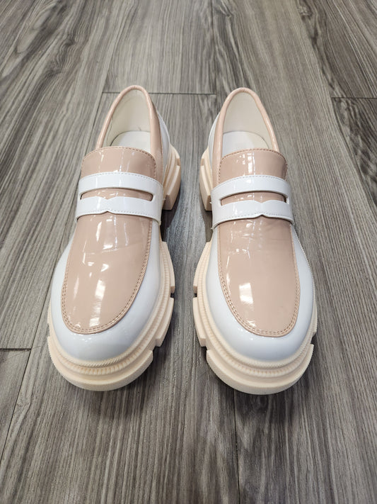 Shoes Sneakers Platform By Clothes Mentor In Tan & White, Size: 10