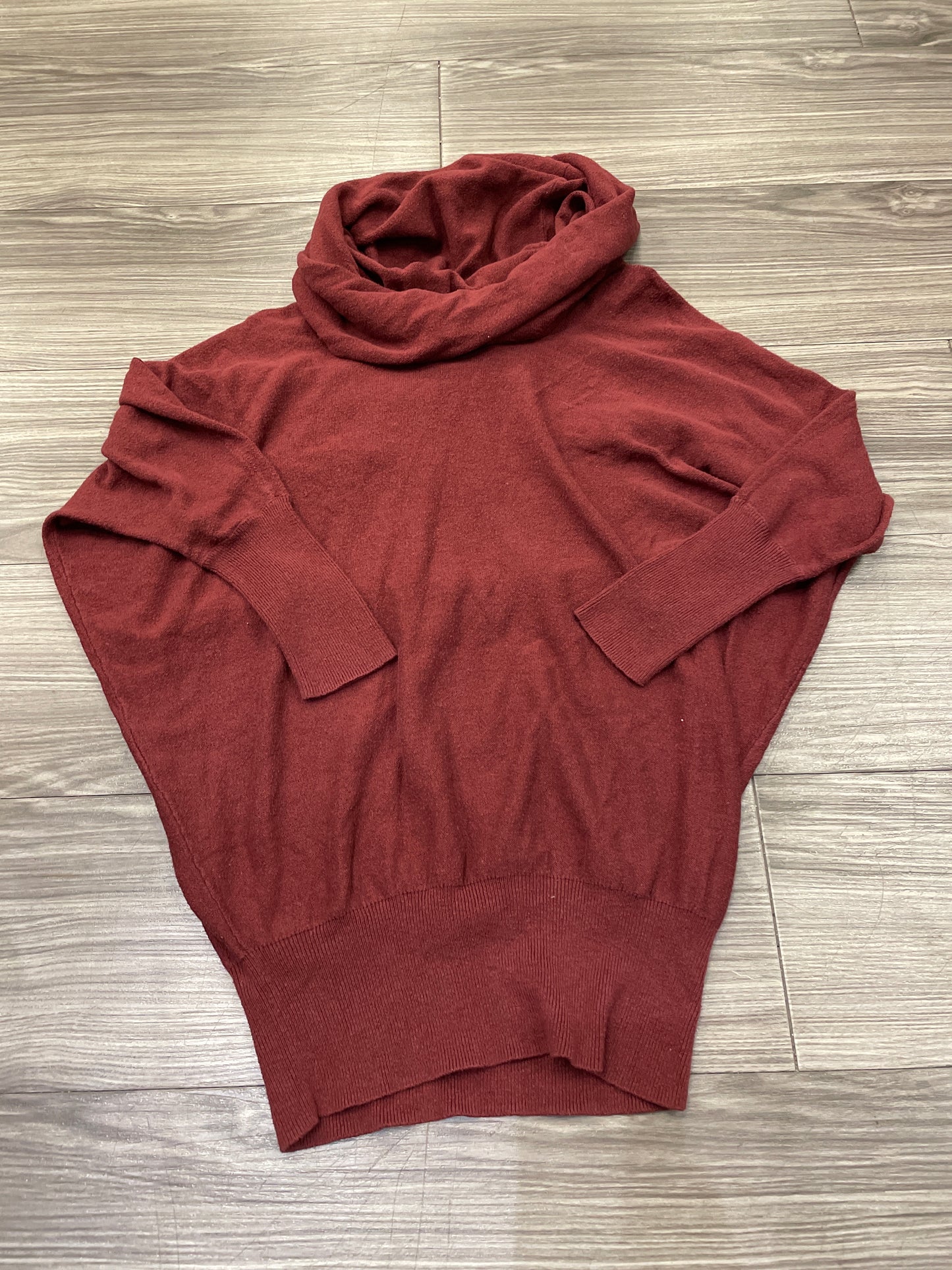 Sweater By Clothes Mentor In Maroon, Size: S