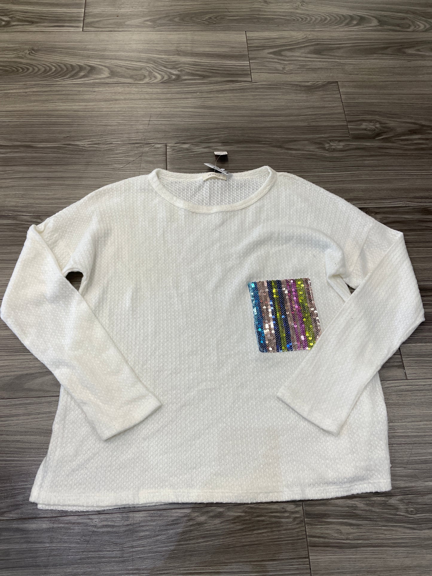 Top Long Sleeve By Clothes Mentor In Cream, Size: M