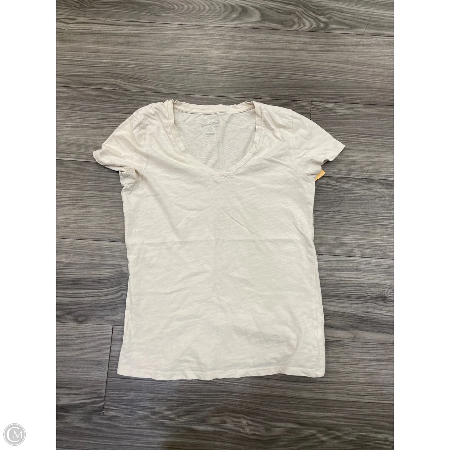 Top Short Sleeve By Universal Thread In Beige, Size: M