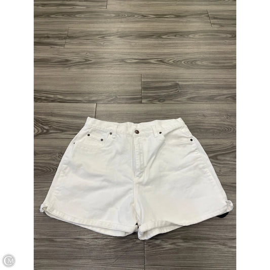 Shorts By Bill Blass In White, Size: 16