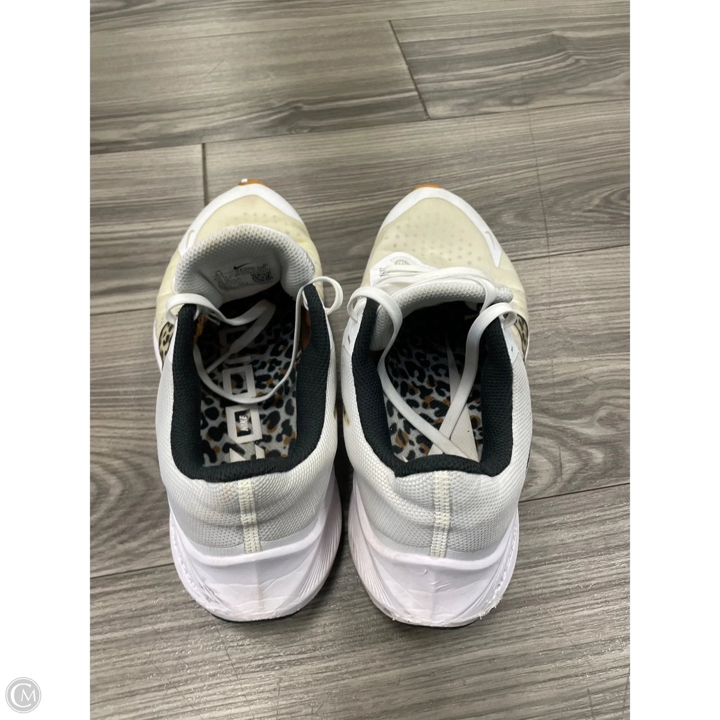 Shoes Athletic By Nike In White, Size: 8.5