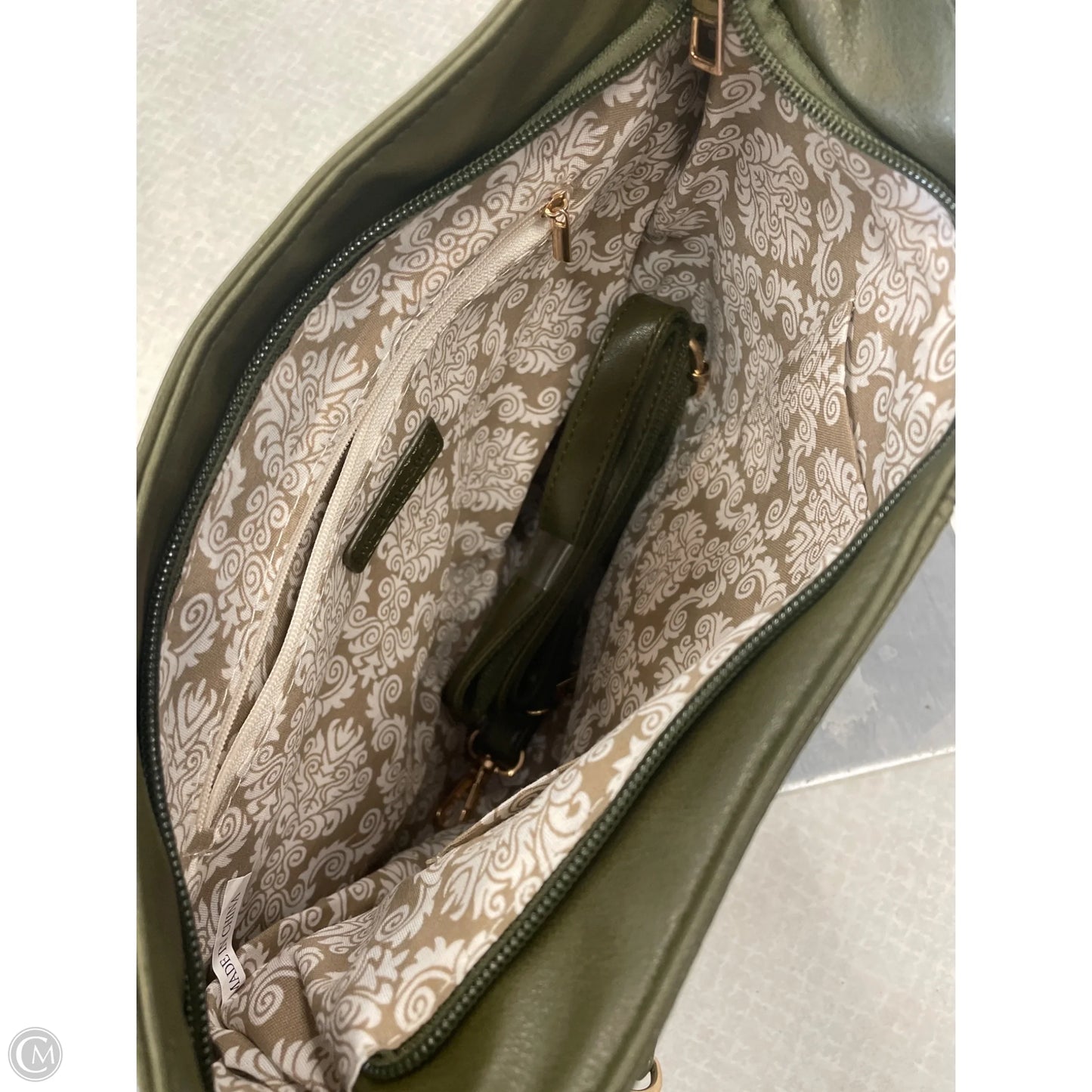 Handbag By Clothes Mentor, Size: Medium