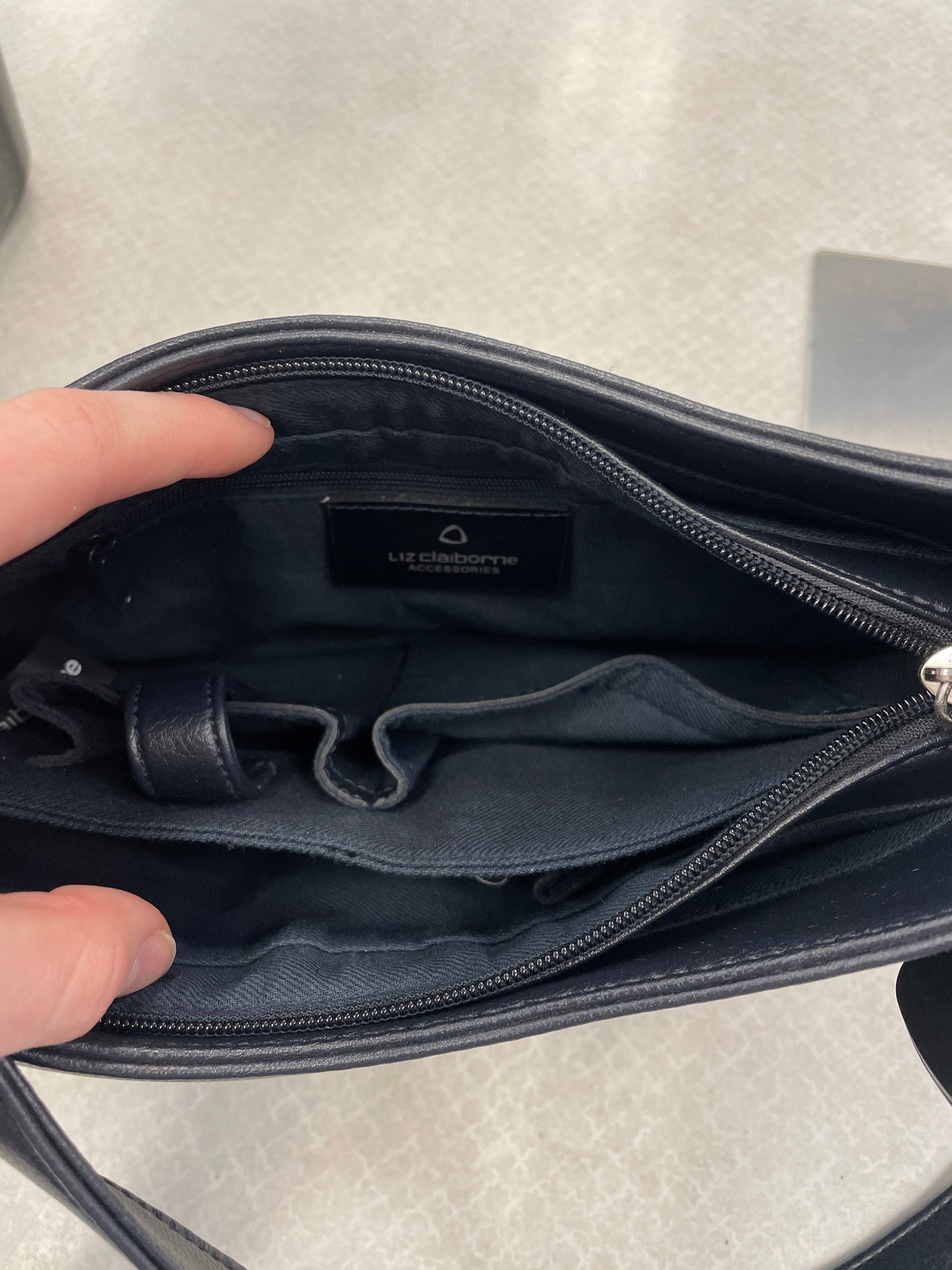 Handbag By Liz Claiborne  Size: Medium