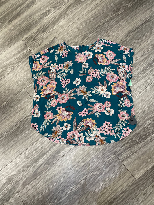 Top Short Sleeve By Maurices In Floral Print, Size: 1x