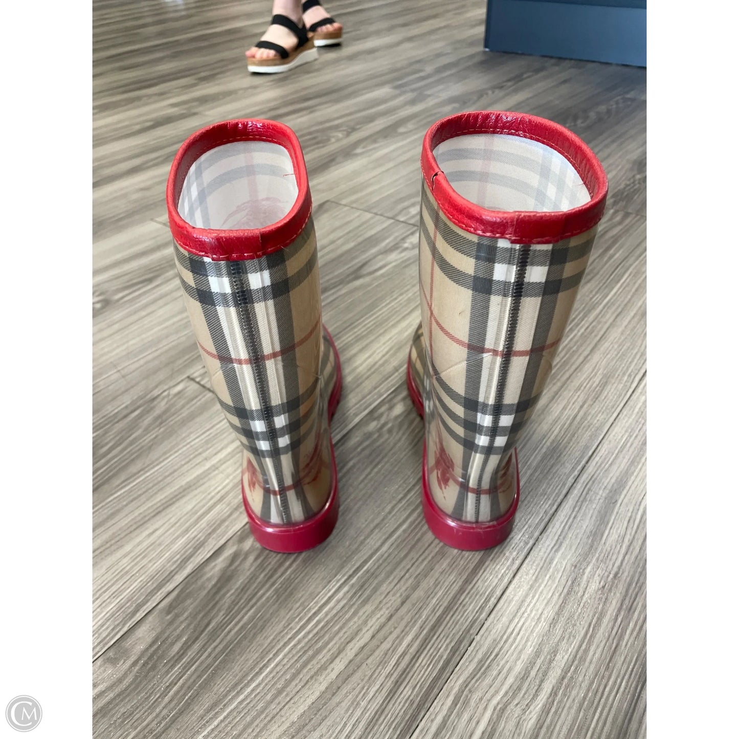 Boots Rain By Burberry In Brown & Red, Size: 7