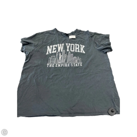 Top Short Sleeve By Torrid In Grey, Size: 3x