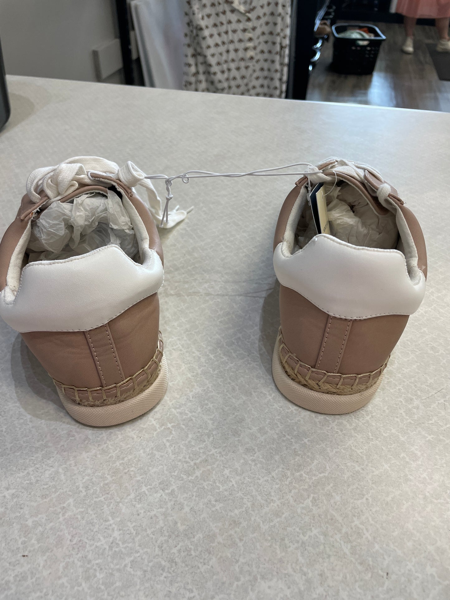 Shoes Sneakers By Universal Thread In Pink, Size: 9