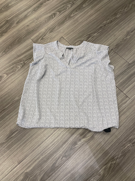 Top Short Sleeve By Adrianna Papell In White, Size: 2x