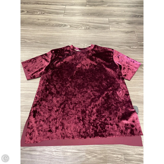 Top Short Sleeve By Clothes Mentor In Red, Size: M