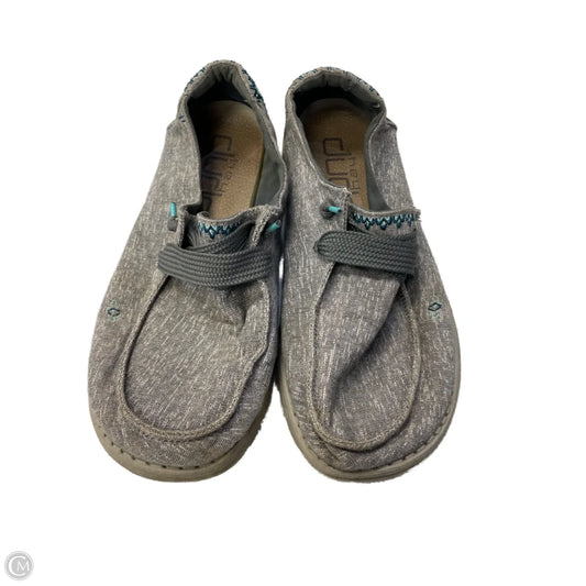 Shoes Flats By Hey Dude In Grey, Size: 10