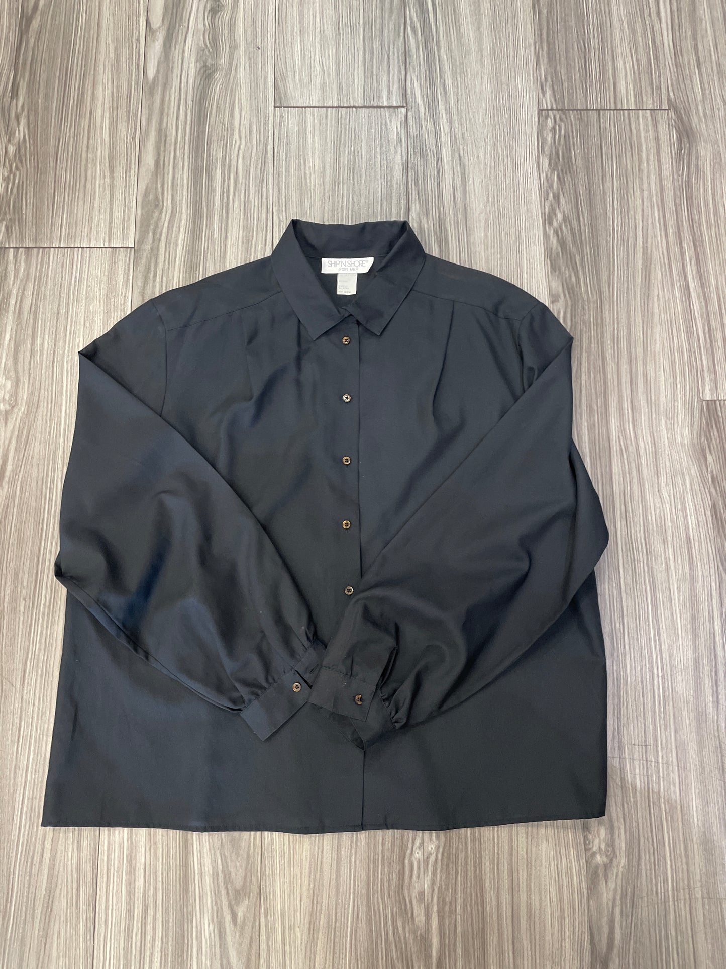 Top Long Sleeve By Clothes Mentor In Black, Size: 22