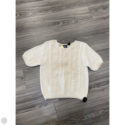 Top Short Sleeve By Clothes Mentor In White, Size: L