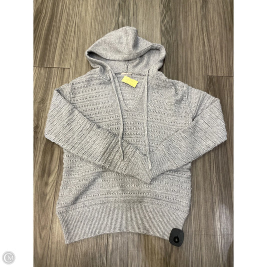 Sweater By Clothes Mentor In Grey, Size: S