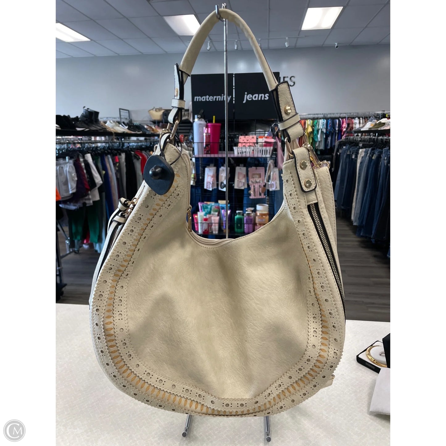 Handbag By Clothes Mentor, Size: Medium
